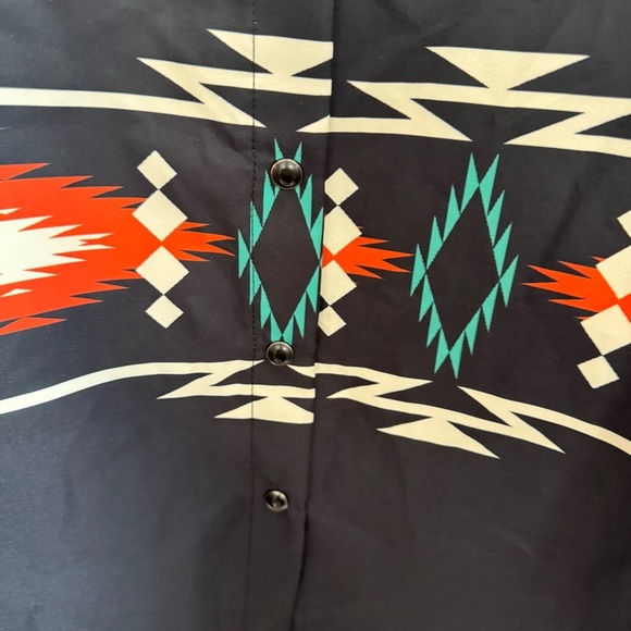 Lucky & Blessed Southwestern Print Button Up Shirt Size Medium - Picture 5 of 6